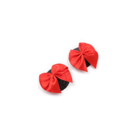 Paire de cache tétons adhésifs noir avec nœud papillon rouge 
